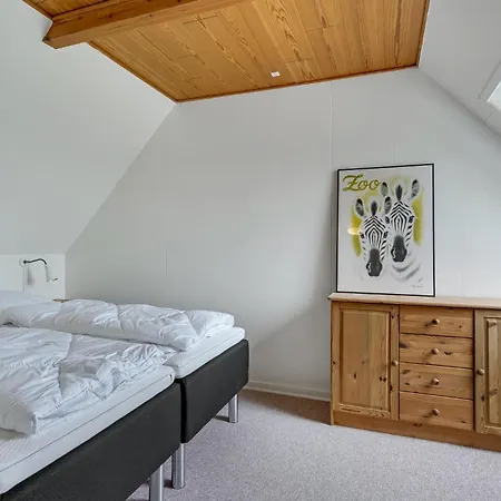 4 Bedroom Beautiful In * Tarm