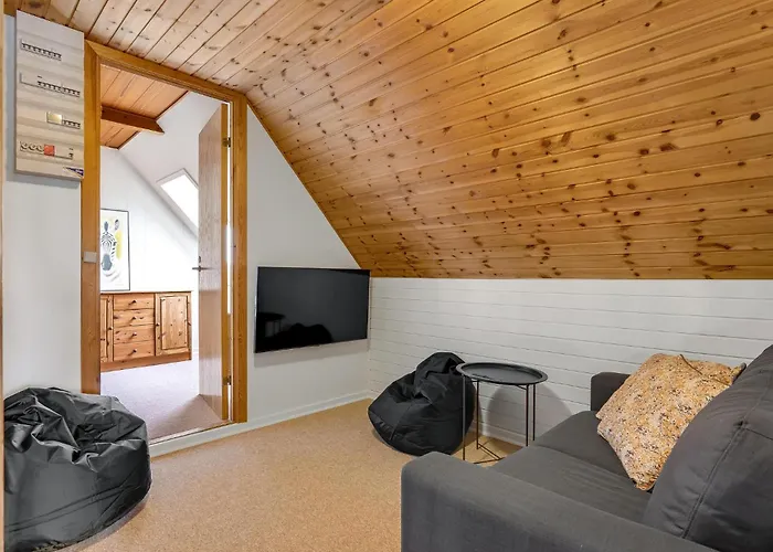 4 Bedroom Beautiful In Nyaraló Tarm