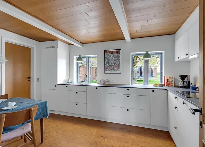 4 Bedroom Beautiful In * Tarm