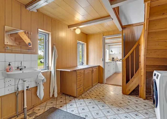 4 Bedroom Beautiful In * Tarm