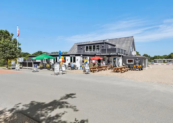 4 Bedroom Beautiful In Nyaraló